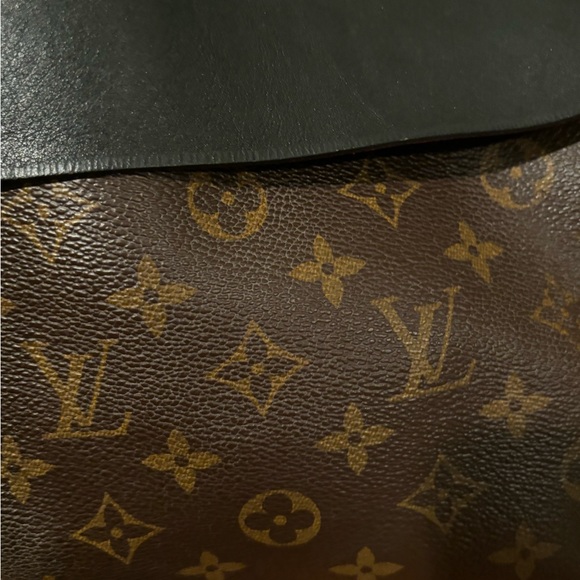 Authentic Louis Vuitton Purchased at Saks - Picture 12 of 16